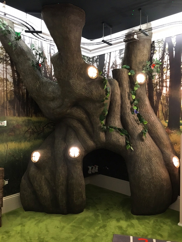 Tree-prop-art-1