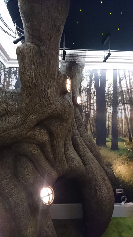 Tree-prop-art-2